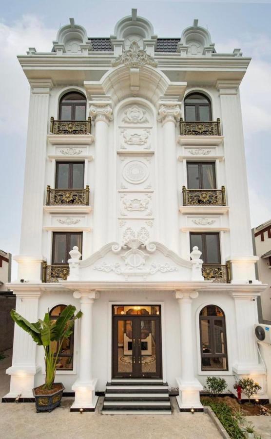 Lake Hotel Soc Son, Hanoi